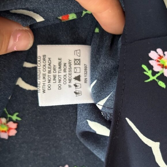 Rose + Olive 100% polyester Floral Light Weight Blouse Small - Picture 5 of 6